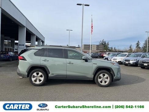 Used 2020 Toyota RAV4 XLE image 1