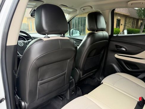 Used 2018 Buick Encore Preferred FWD image 12
