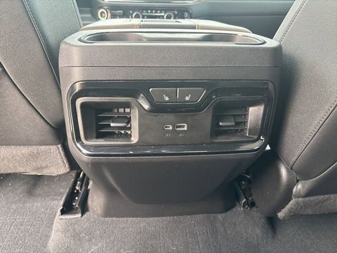 Used 2022 Chevrolet Silverado 1500 ZR2 w/ Technology Package image 39