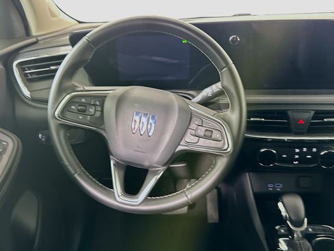 Used 2025 Buick Encore GX Preferred FWD image 18