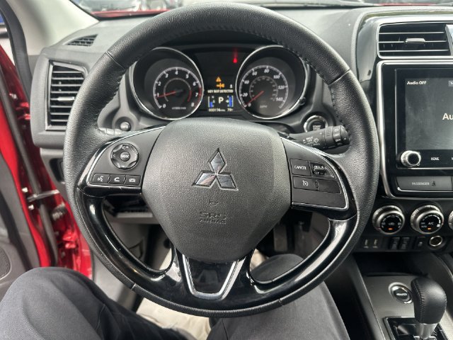 Used 2025 Mitsubishi Outlander Sport AWD image 20