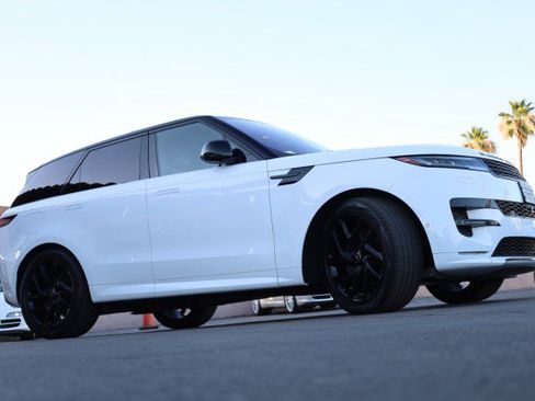 Used 2023 Land Rover Range Rover Sport SE Dynamic AWD/4WD image 12