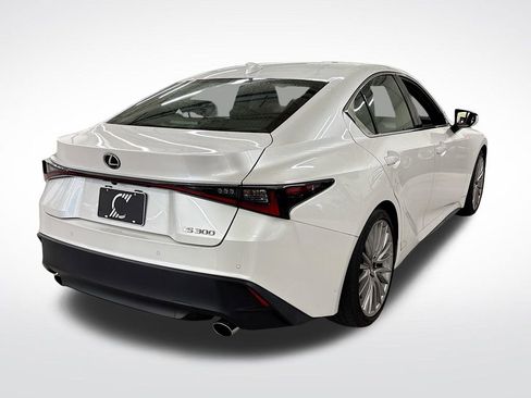 Used 2022 Lexus IS 300 w/ Premium Package RWD image 5