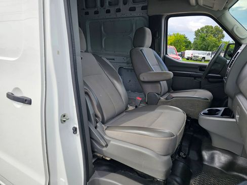 Used 2021 Nissan NV 2500 S RWD image 4