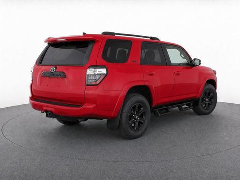 Used 2024 Toyota 4Runner SR5 AWD/4WD image 4