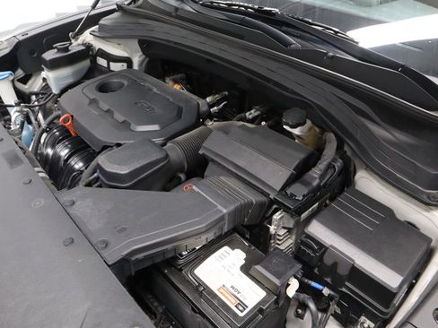Used 2020 Hyundai Santa Fe SEL FWD image 12