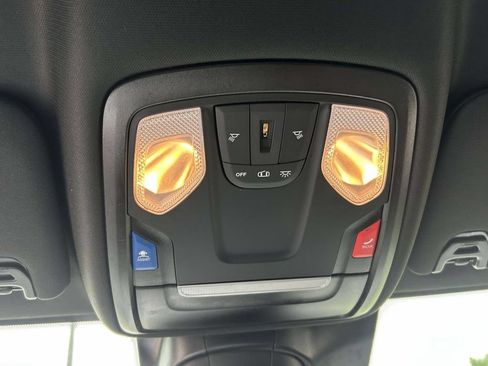 Used 2025 RAM 2500 Big Horn AWD/4WD image 32
