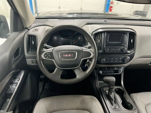 Used 2017 GMC Canyon 2WD Crew Cab w/ Convenience Package image 19