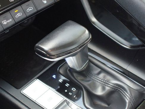 Used 2023 Hyundai Elantra SEL w/ Convenience Package FWD image 13