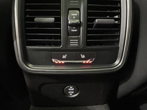 New 2025 Porsche Macan Turbo image 36