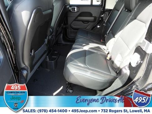 New 2025 Jeep Wrangler Sahara w/ Technology Group image 14