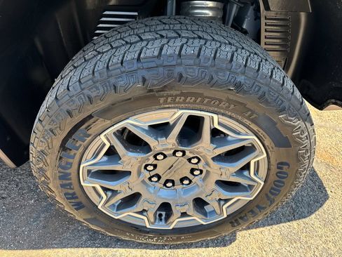 Used 2025 GMC Hummer EV 3X AWD/4WD image 48