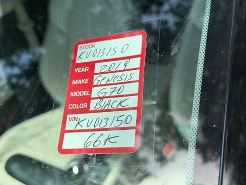 Used 2019 Genesis G70 2.0T Advanced RWD image 5