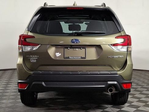Certified 2023 Subaru Forester Limited AWD/4WD image 8