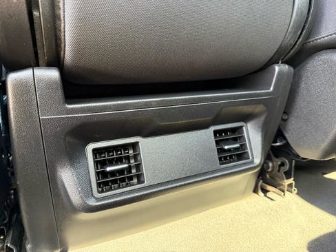 Used 2022 Chevrolet Silverado 2500 Custom w/ Custom Value Package image 14