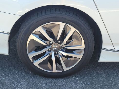 Used 2021 Honda Accord EX image 5