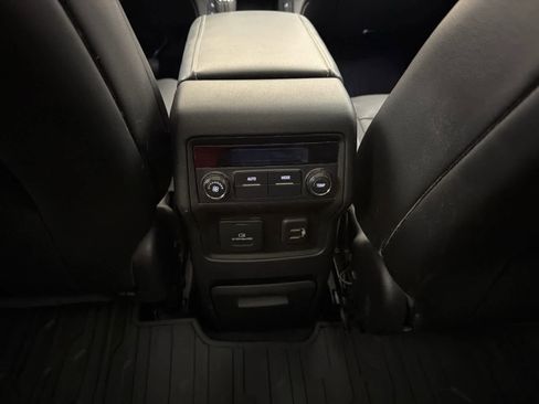 Used 2019 GMC Acadia SLT FWD image 22