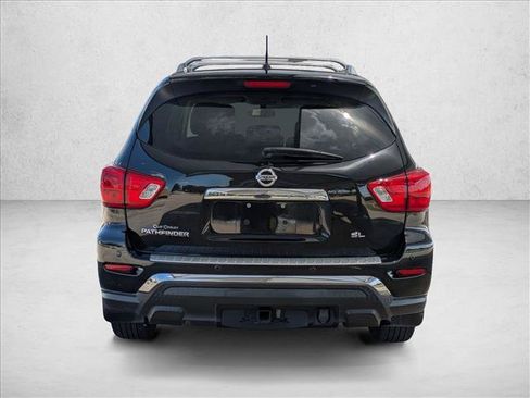 Used 2018 Nissan Pathfinder SL w/ SL Premium Package FWD image 6
