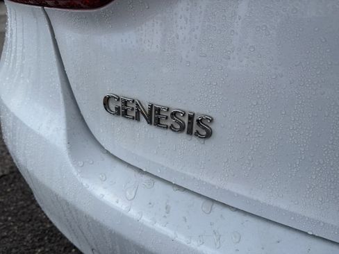 Used 2015 Hyundai Genesis 3.8 w/ Option Group 03 image 26