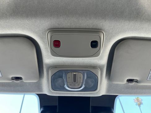 Used 2025 RAM ProMaster 2500 w/ Convenience Group FWD image 20