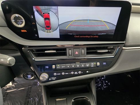 Used 2025 Lexus ES 350 F Sport image 22
