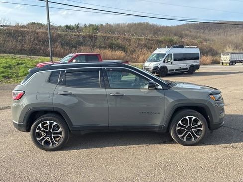Certified 2022 Jeep Compass Limited AWD/4WD image 5