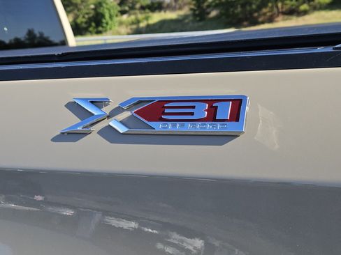 Used 2023 GMC Sierra 1500 Elevation w/ LPO, Elevation Black Package AWD/4WD image 8