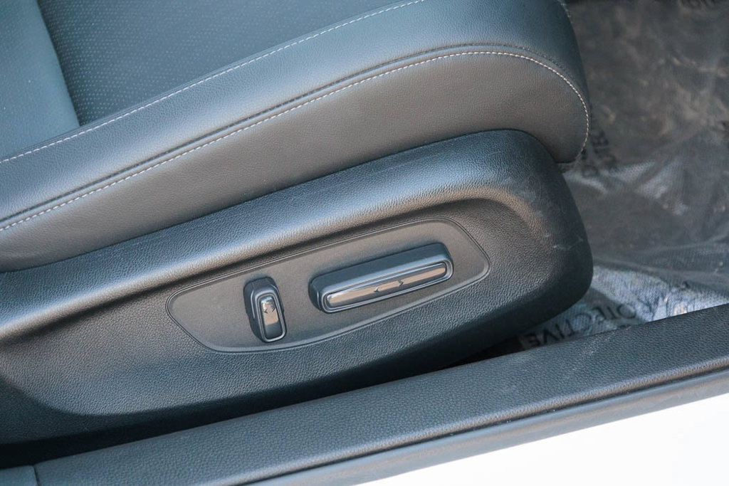 Used 2025 Honda Civic Sport Touring image 4