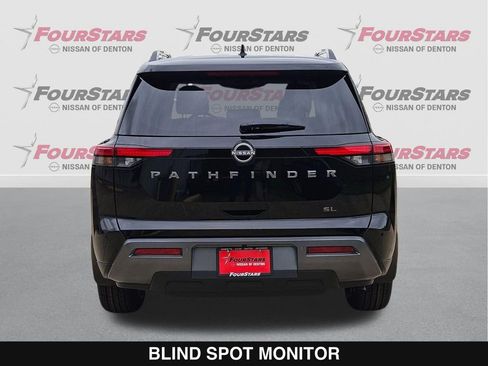 New 2026 Nissan Pathfinder SL image 5