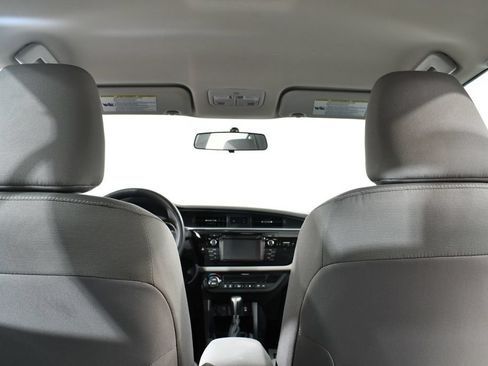 Used 2016 Toyota Corolla LE FWD image 17