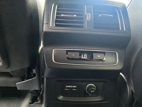 Used 2022 Audi SQ5 Premium w/ Convenience Package image 16