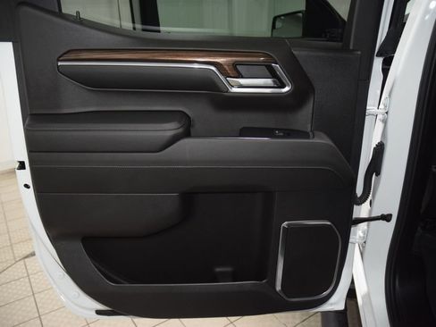Used 2024 Chevrolet Silverado 1500 RST w/ Redline Edition AWD/4WD image 47