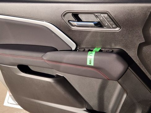 New 2026 Chevrolet Colorado Z71 w/ Technology Package image 16