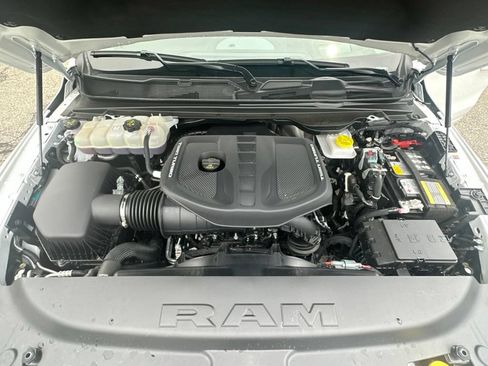 Used 2025 RAM 1500 Limited AWD/4WD image 31