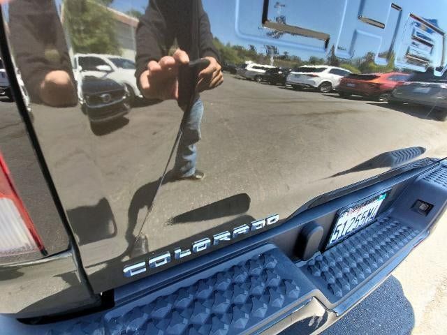 Used 2023 Chevrolet Colorado W/T RWD image 33