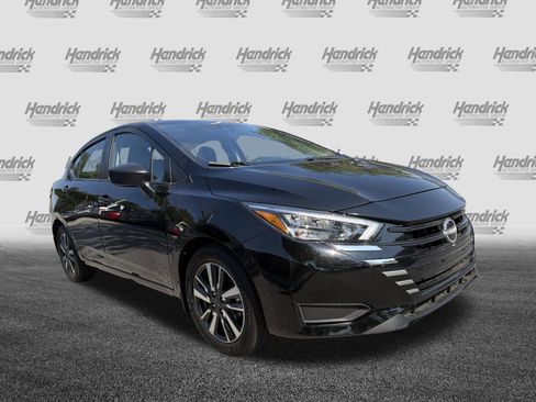 Used 2025 Nissan Versa S w/ S Plus Package FWD image 2