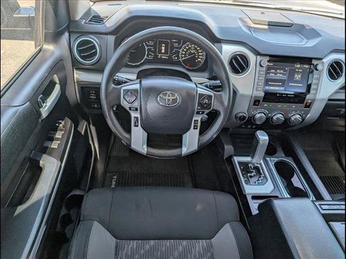 Used 2020 Toyota Tundra SR5 w/ SR5 Upgrade Package image 10