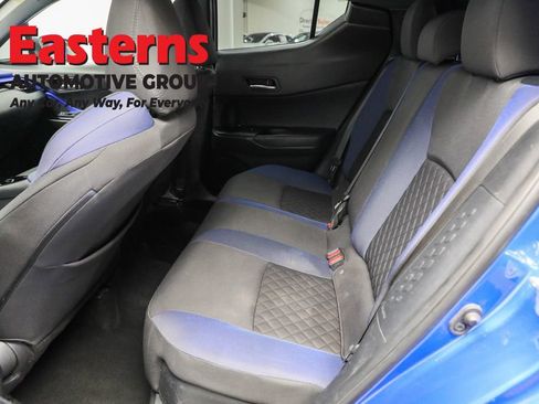 Used 2021 Toyota C-HR XLE image 21