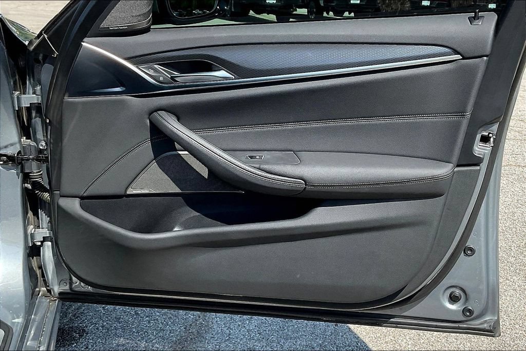 Used 2023 BMW 530i w/ M Sport Package RWD image 18