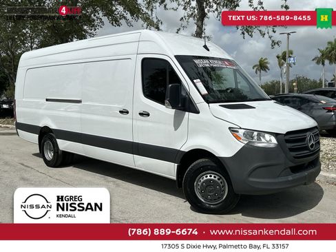 Used 2023 Mercedes-Benz Sprinter 3500 image 1