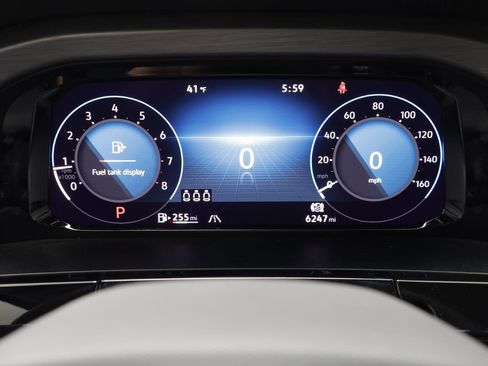 Used 2025 Volkswagen Atlas Cross Sport SE image 8