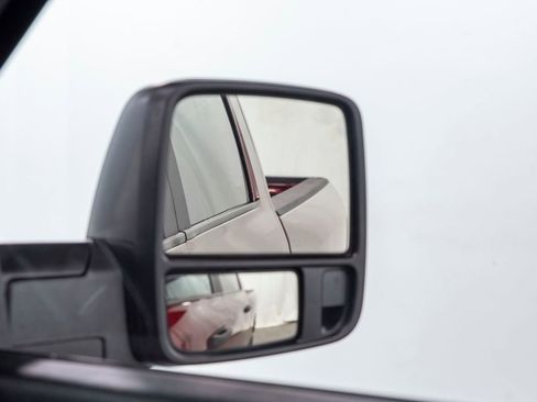 Used 2024 RAM 2500 Big Horn image 32