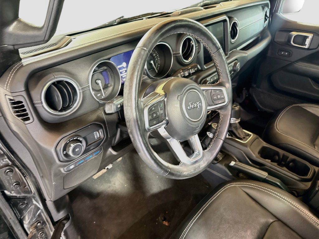 Used 2023 Jeep Wrangler Unlimited Sahara w/ Cold Weather Group AWD/4WD image 10