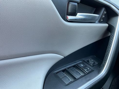 Used 2023 Toyota RAV4 XLE Premium AWD/4WD image 18