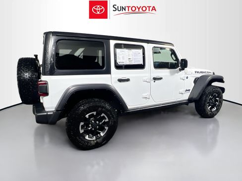 Used 2024 Jeep Wrangler Unlimited Rubicon 4xe AWD/4WD image 4
