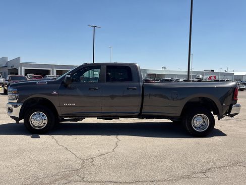 Used 2026 RAM 3500 Big Horn AWD/4WD image 2
