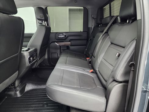 Used 2023 GMC Sierra 3500 Denali w/ Denali Ultimate Package image 9