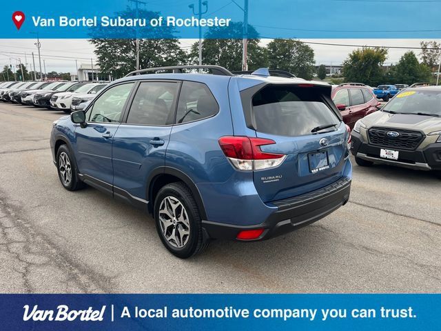 Used 2019 Subaru Forester Premium w/ All-Weather Package AWD/4WD image 3