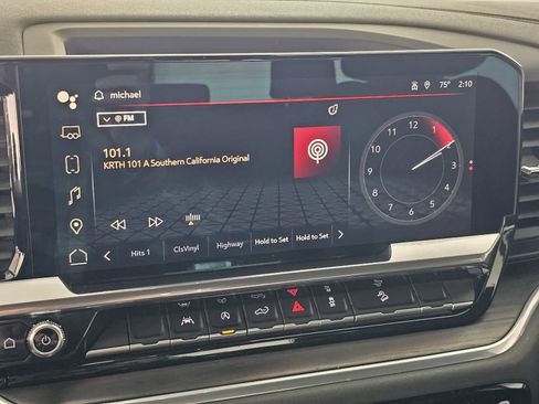 Used 2022 GMC Sierra 1500 SLT w/ SLT Convenience Package image 26