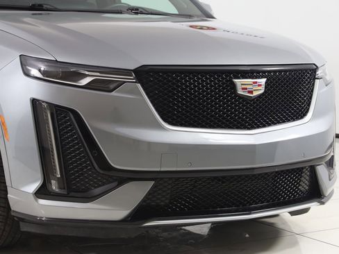 Used 2024 Cadillac XT6 Sport image 42